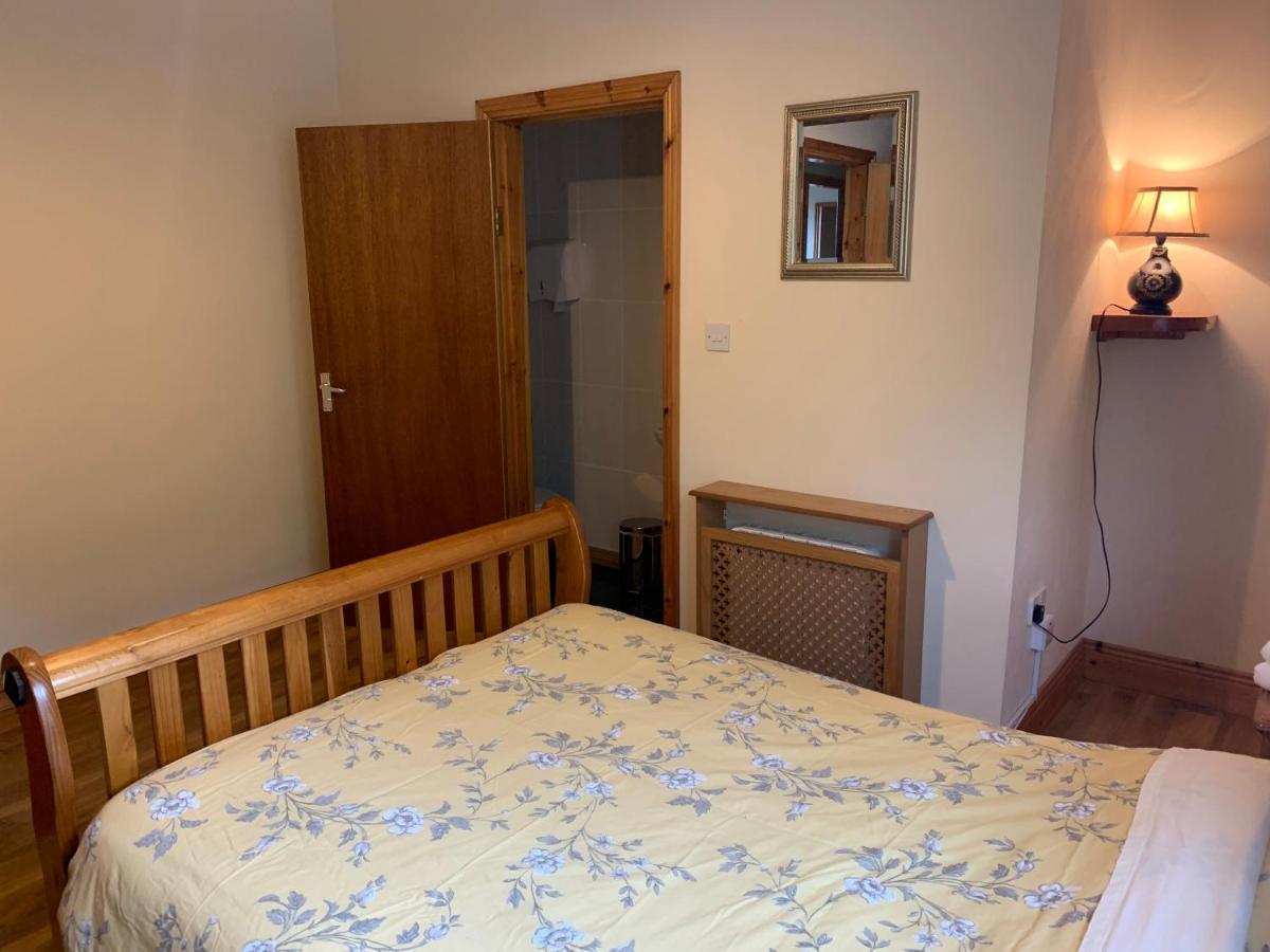 Clare'S Rock Self-Catering Accommodation Carron Exterior foto